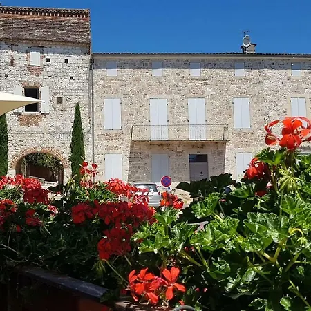 La - Au Coeur D'un Village Medieval Penne-dʼAgenais